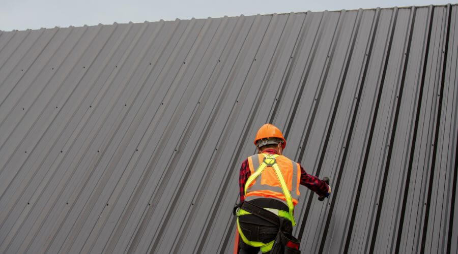 Professional metal roof installation services in Bellflower, MO